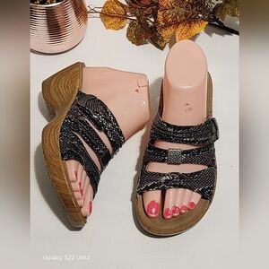 Women's Black Strappy Sandals
